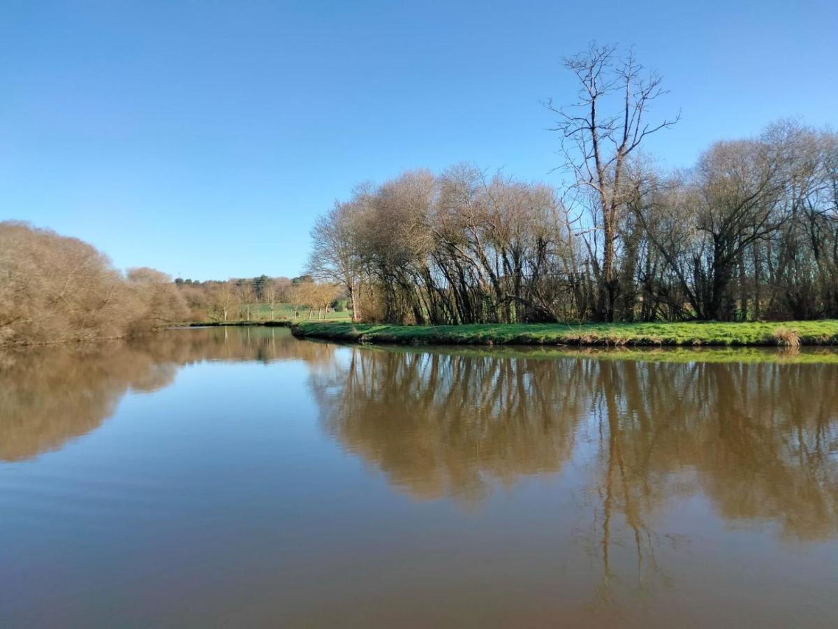 Hebergement Canal Val D'Oust Екстер'єр фото